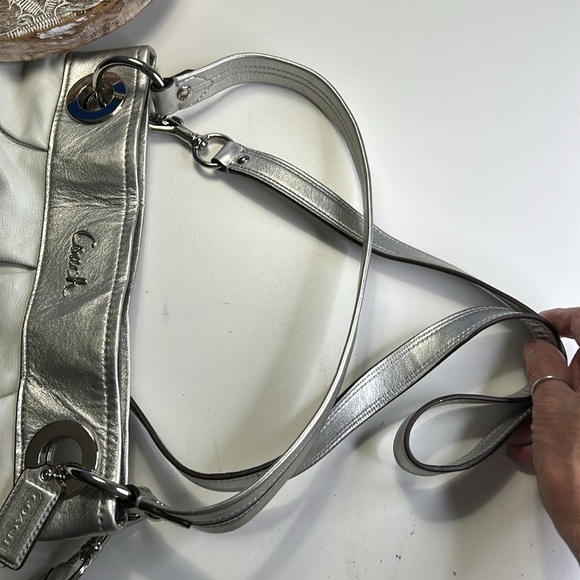 COACH PEARLESCENT WHITE & SILVER LEATHER ASHLEY DUAL SHOULDER OR CROSSBODY BAG - Picture 12 of 16